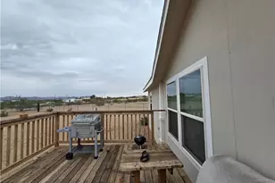 3689 N Avra Rd, Golden Valley, AZ 86413 - Photo 30