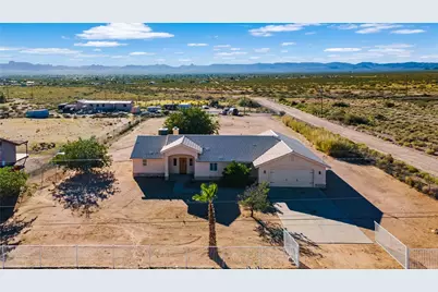 3731 N Bagdad Road, Golden Valley, AZ 86413 - Photo 1