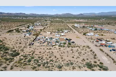 000 Eden Road, Golden Valley, AZ 86413 - Photo 14