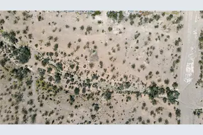 000 Eden Road, Golden Valley, AZ 86413 - Photo 16