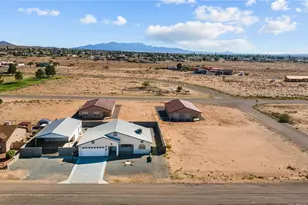 7324 E Silver Spur Dr, Kingman, AZ 86401 - Photo 2