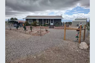 1886 S Ganado Road, Golden Valley, AZ 86413 - Photo 4