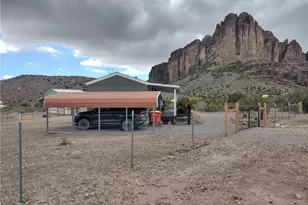 1886 S Ganado Rd, Golden Valley, AZ 86413 - Photo 42