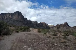 1886 S Ganado Rd, Golden Valley, AZ 86413 - Photo 20