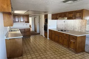 3259 E Katherine Dr, Bullhead City, AZ 86429 - Photo 4