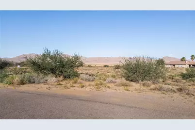 7950 E Saddleback Place, Kingman, AZ 86401 - Photo 14