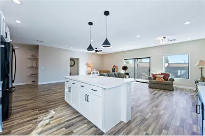 2274 W Riverview Cir, Bullhead City, AZ 86442 - Photo 14