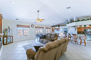 453 Chablis Ct, Bullhead City, AZ 86429 - Photo 10