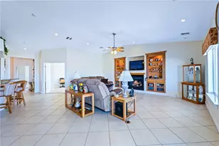 453 Chablis Ct, Bullhead City, AZ 86429 - Photo 8