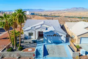 453 Chablis Ct, Bullhead City, AZ 86429 - Photo 2