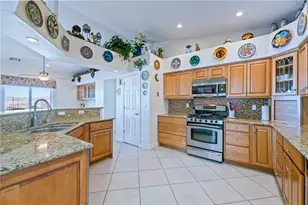 453 Chablis Ct, Bullhead City, AZ 86429 - Photo 16