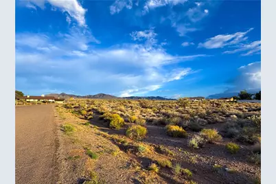 9275 N Singletree Drive, Kingman, AZ 86401 - Photo 2