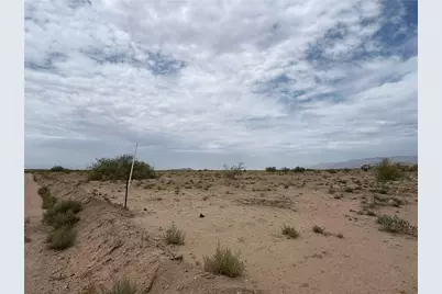 313-35-145 E California Drive, Kingman, AZ 86401 - Photo 1