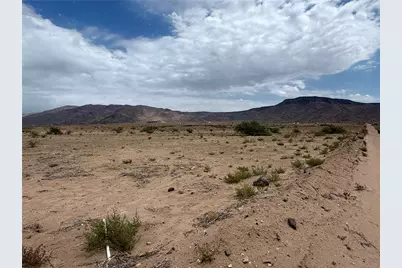 313-35-145 E California Drive, Kingman, AZ 86401 - Photo 6