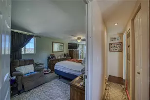 18852 N Spur Dr, Dolan Springs, AZ 86441 - Photo 36