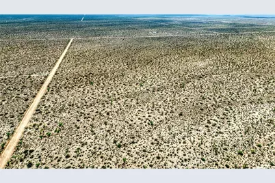 19595 S Kit Carson Road, Yucca, AZ 86438 - Photo 16