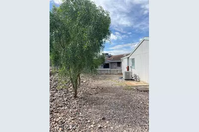 594 Holly Street, Bullhead City, AZ 86442 - Photo 4