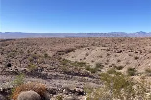 015 Bullhead Pkwy, Bullhead City, AZ 86442 - Photo 1