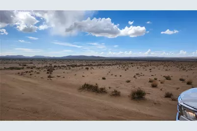 351-04-013 N Aladdin Drive, Dolan Springs, AZ 86441 - Photo 4