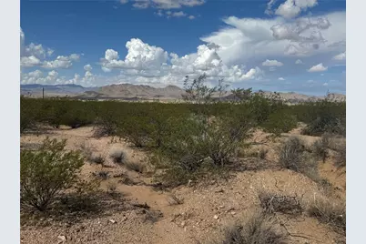 8923 N Lariat Drive, Kingman, AZ 86401 - Photo 2