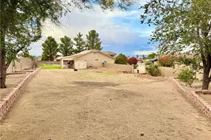 2807 Cimarron Dr, Kingman, AZ 86401 - Photo 10