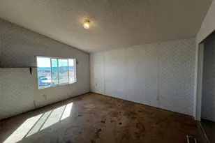 3868 W W Abrigo Dr Dr, Golden Valley, AZ 86413 - Photo 12