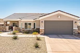 2584 Climbing Rock Ln, Bullhead City, AZ 86442 - Photo 2