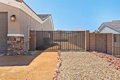 2584 Climbing Rock Lane, Bullhead City, AZ 86442 - Photo 8