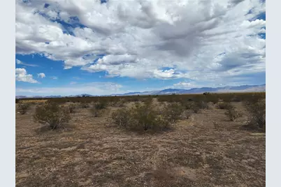0000 Muscovite, Golden Valley, AZ 86413 - Photo 4