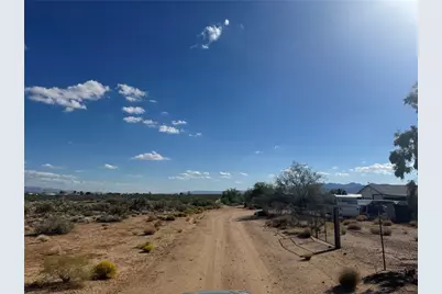 4960 Hoover Rd, Golden Valley, AZ 86413 - Photo 2