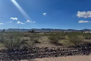 4795 N Ehrenberg Rd, Golden Valley, AZ 86413 - Photo 1