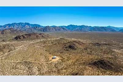 11102 Red Rock Road, Yucca, AZ 86438 - Photo 16