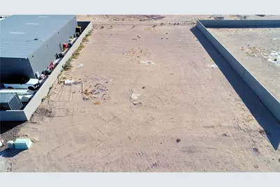 1562 E World Drive, Fort Mohave, AZ 86426 - Photo 2