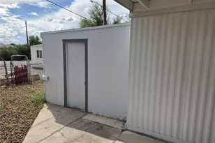 2053 Sweetwater Dr, Bullhead City, AZ 86442 - Photo 4