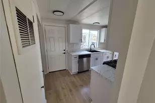 2053 Sweetwater Dr, Bullhead City, AZ 86442 - Photo 12