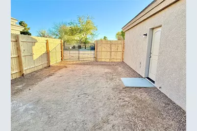 2445 E Hearne Avenue, Kingman, AZ 86409 - Photo 4