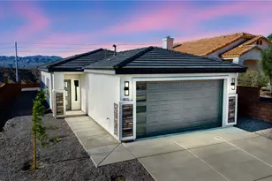 2155 Hi Jolly Dr, Bullhead City, AZ 86442 - Photo 1