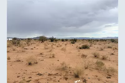 313-08-332 E Pate Road, Kingman, AZ 86401 - Photo 2