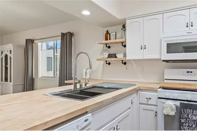 2542 Bridlewise Lane, Bullhead City, AZ 86442 - Photo 14