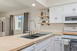 2542 Bridlewise Ln, Bullhead City, AZ 86442 - Photo 14