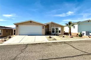 2553 Hillcrest Park Dr, Bullhead City, AZ 86429 - Photo 2