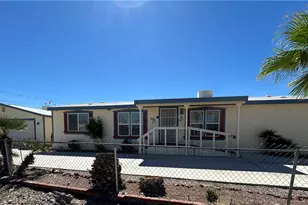 1640 Arcadia Blvd, Bullhead City, AZ 86442 - Photo 2