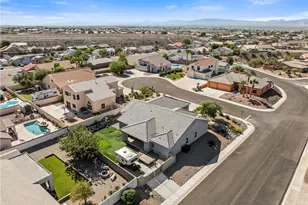 3772 Tomahawk Ln, Bullhead City, AZ 86442 - Photo 2