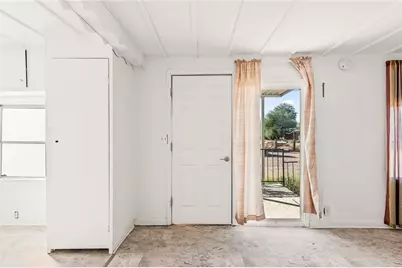 2096 E Hackamore Drive, Mohave Valley, AZ 86440 - Photo 8