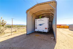 4938 N Davis Rd, Golden Valley, AZ 86413 - Photo 48