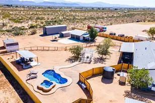 4938 N Davis Rd, Golden Valley, AZ 86413 - Photo 62