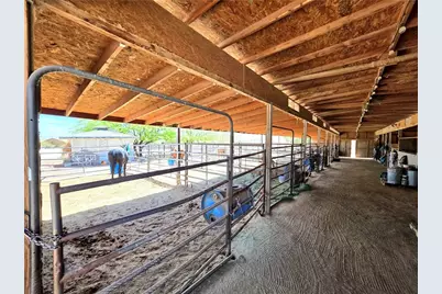 2576 E Calle Chavez Road, Kingman, AZ 86409 - Photo 54