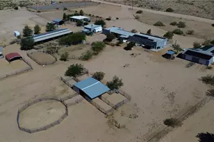 2576 E Calle Chavez Rd, Kingman, AZ 86409 - Photo 92