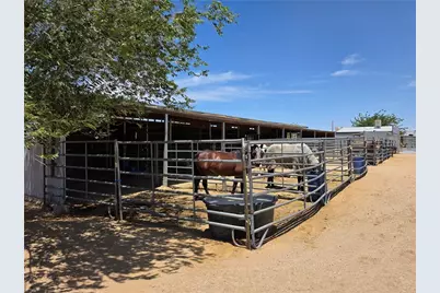 2576 E Calle Chavez Road, Kingman, AZ 86409 - Photo 56