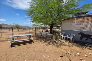 2576 E Calle Chavez Rd, Kingman, AZ 86409 - Photo 80